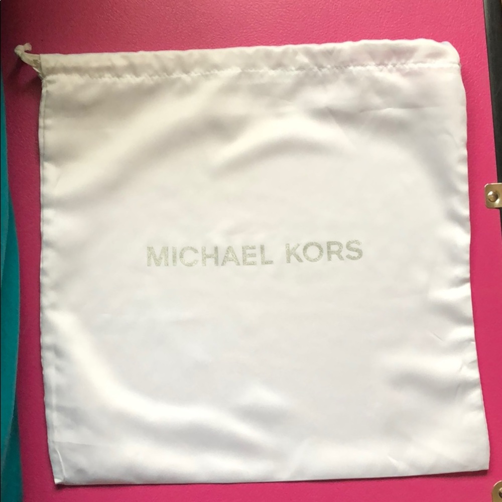 Michael Kors dust cover